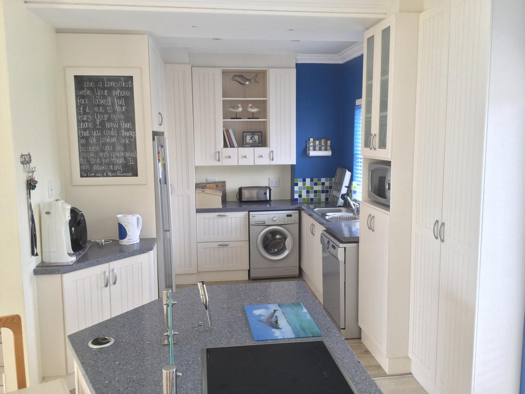 Kitchen Cupboards Kitchen Renovations Port Elizabeth Grant Botten